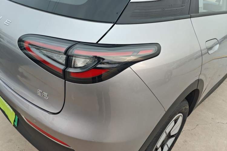 Used Geely Galaxy Geome 2026 Model 410km Carefree Edition Right Rear Taillight