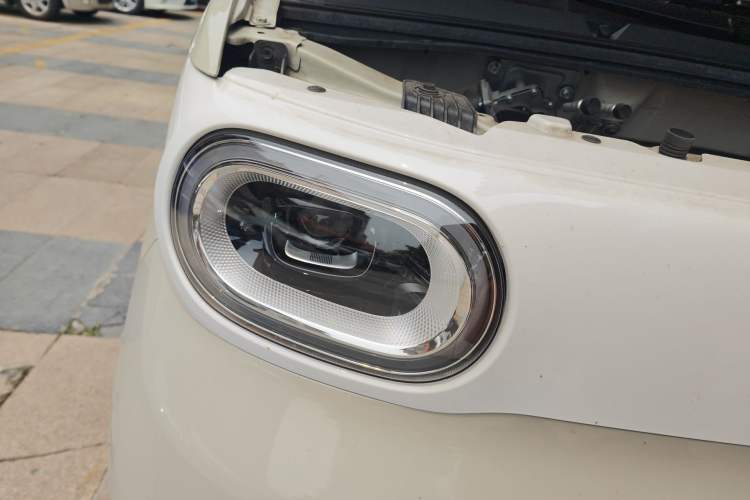 Used Wuling Hongguang MINIEV 2024 3rd Generation 215km Youth Edition Right Front Headlight