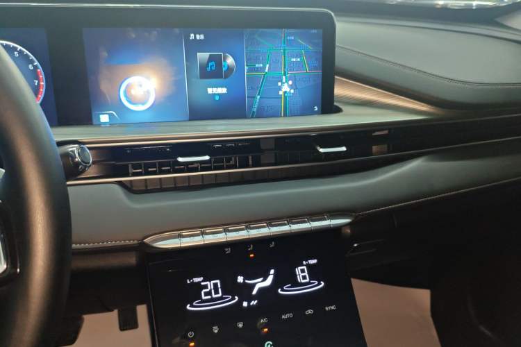 Used Chery Tiggo 8 PLUS 2022 Kunpeng Edition 390TGDI DCT Passion Version