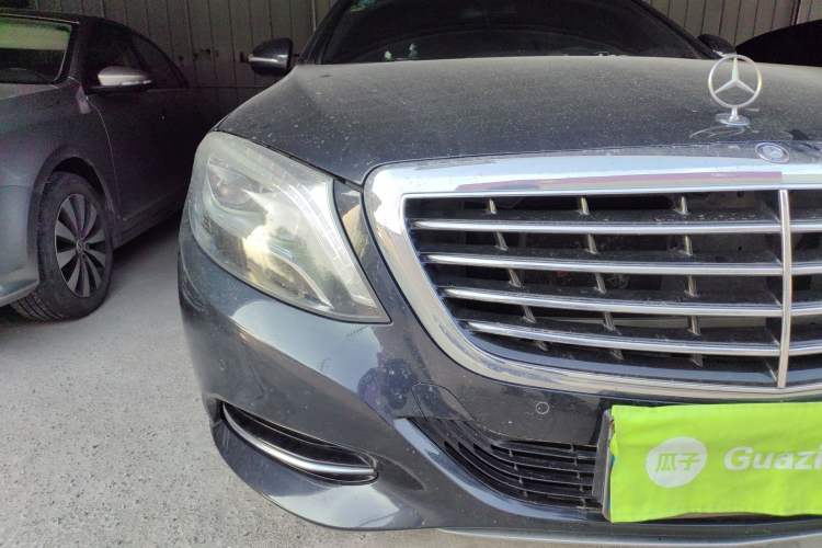 Used Mercedes-Benz S-Class 2014 S 400 L Prestige Edition Right Front Headlight