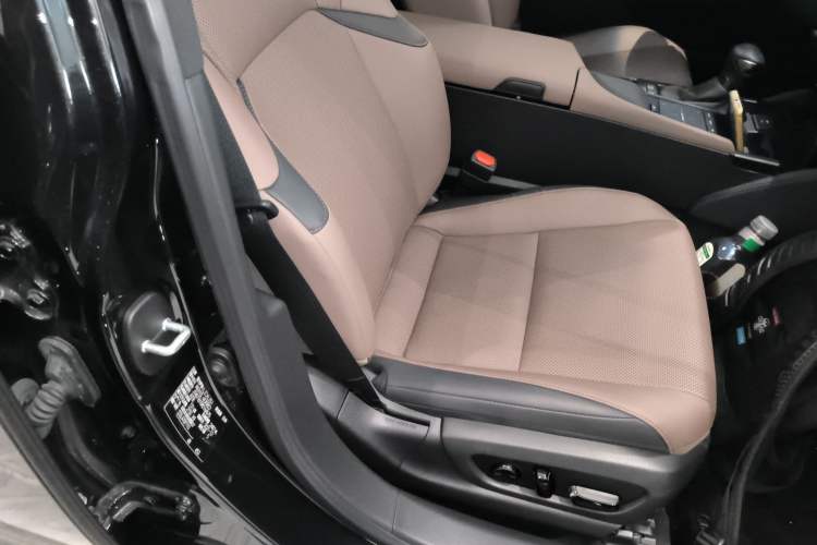 Used Lexus ES 2021 300h Deluxe Edition