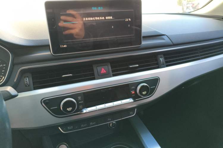 Used Audi A4L 2017 Plus 40 TFSI Sport Model
