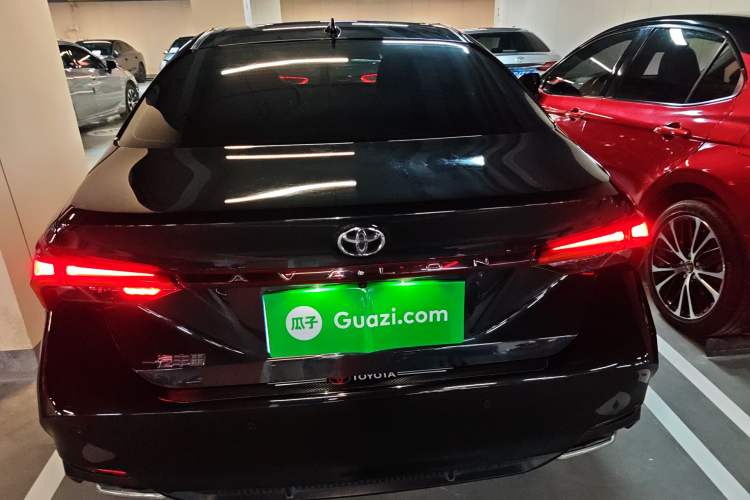 Used Toyota Avalon 2023 2.0L Luxury Edition Rear