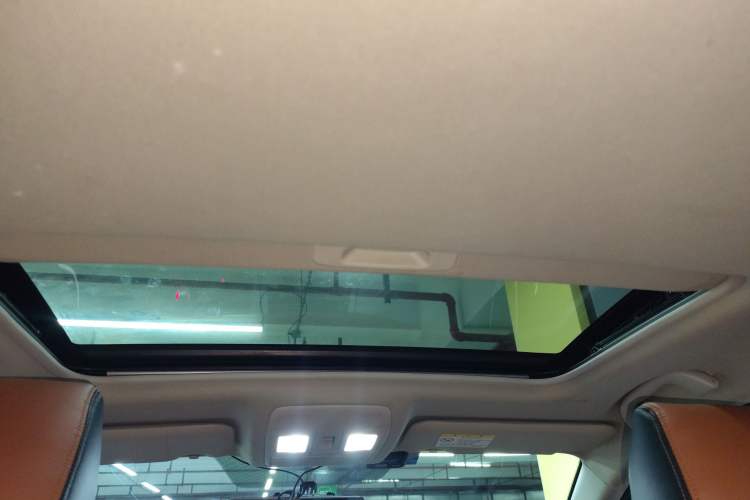 Used Mazda 3 Axela 2014 Sedan 1.5L Automatic Luxury Model