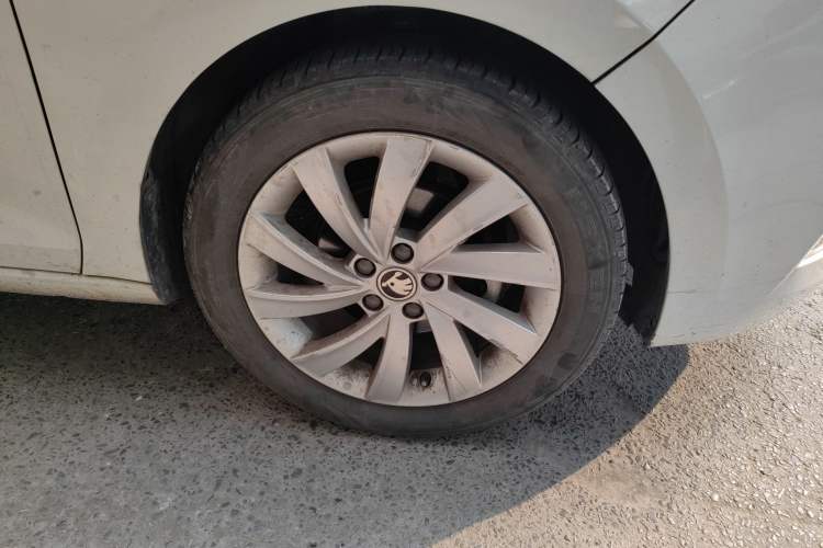 Used Skoda Rapid 2018 1.6L Automatic Comfort Edition
