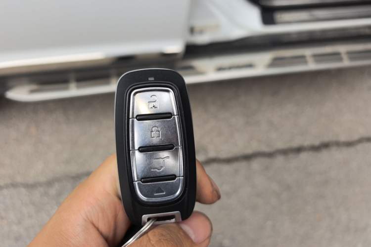 Used Haval H6 2017 Blue Label Sport Edition 1.5T Manual Two-Wheel Drive Elite Model Vehicle Key