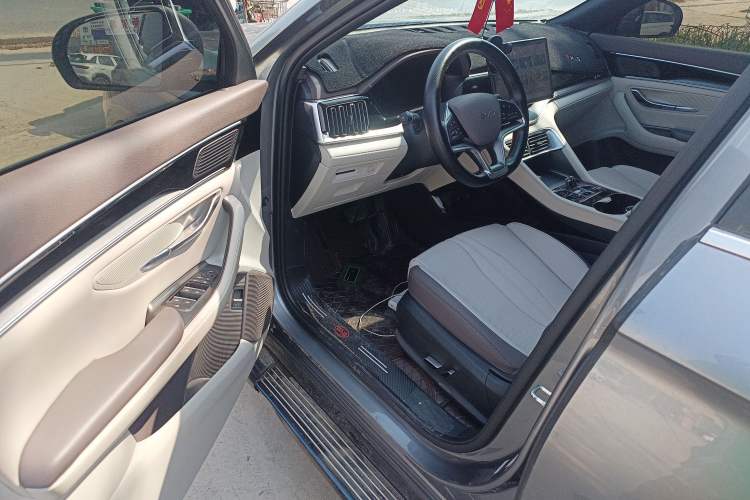 Used BYD Song PLUS New Energy 2025 DM-i 112KM Prestige Model