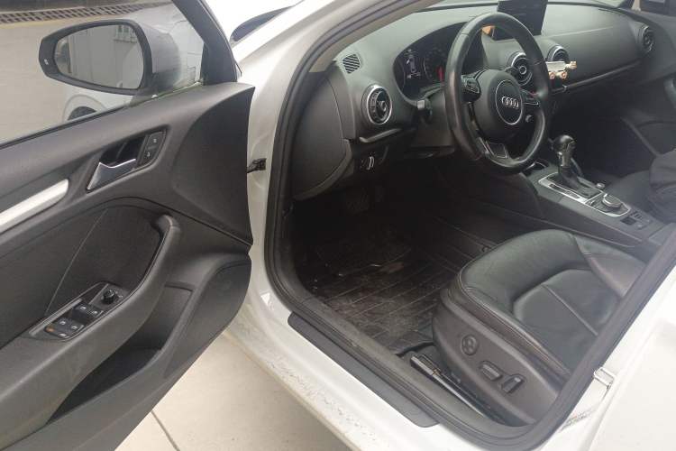 Used Audi A3 2014 Limousine 35 TFSI Automatic Comfort Model