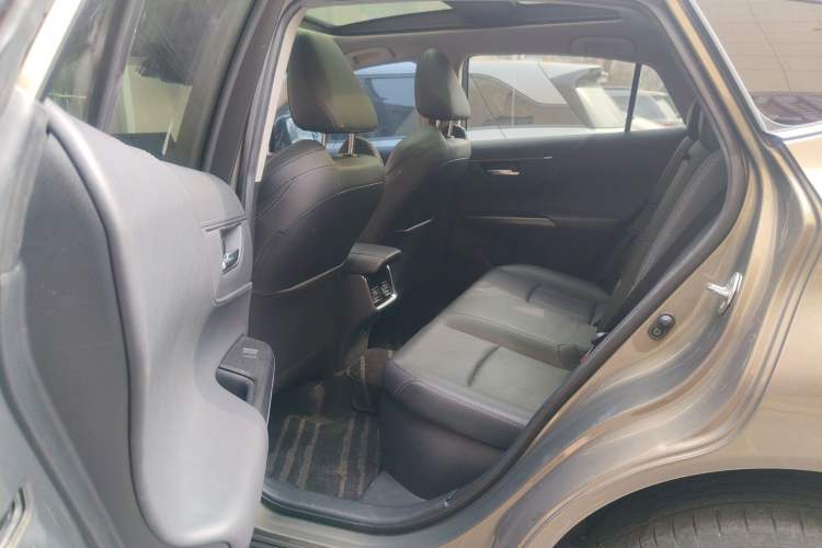 Used Toyota Harrier 2022 Dual-Engine 2.5L CVT Four-Wheel Drive Flagship Edition Left Rear Seat