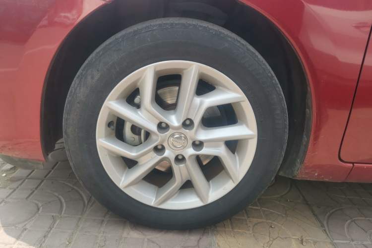 Used Nissan Tiida 2021 1.6L CVT Cool Edition
