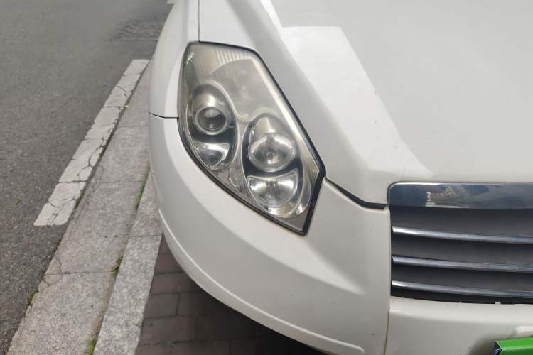 Used Geely Auto GX7 2014 2.0L Manual Luxury Version
