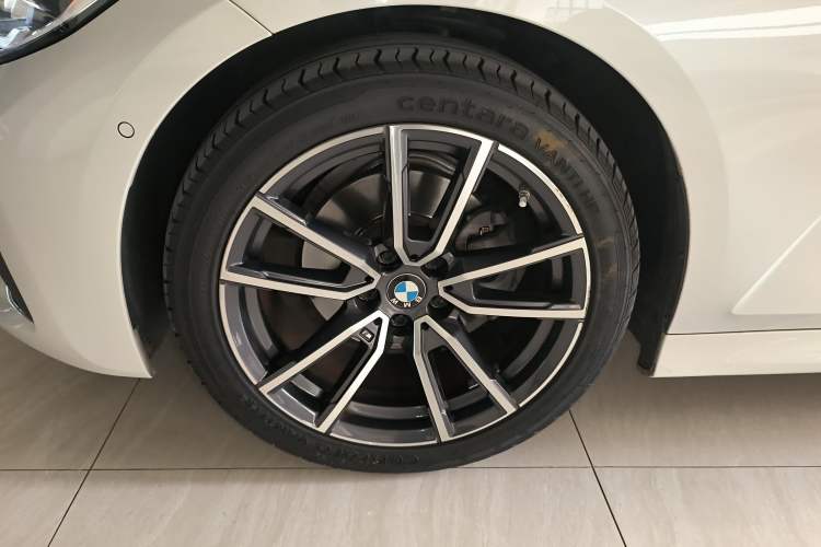 Used BMW 3 Series 2021 Restyled 325Li M Sport Package
