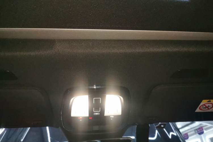 Used Volvo S90 New Energy 2024 Plug-in Hybrid Four-Wheel Drive Long-Range Zhiyi Luxury Edition