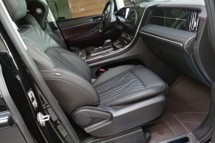 Used GAC Trumpchi M8 2024 Master Series 400T Prestige Edition