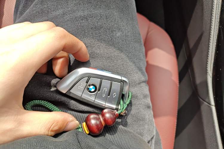 Used BMW 5 Series 2020 530Li Luxury Edition M Sport Package Vehicle Key