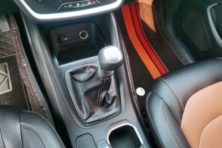 Used Wuling Hongguang S3 2018 1.5L Manual Comfort Model China V Standard