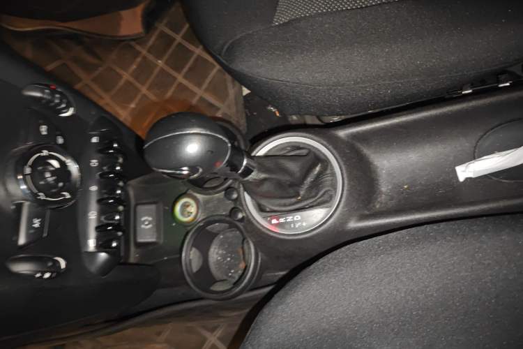 Used MINI MINI 2012 1.6L ONE Baker Street