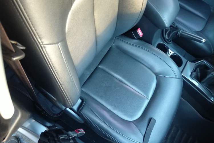 Used Great Wall Wingle 5 2017 2.0T European-spec Diesel Two-Wheel-Drive Entry-Level Big Double-Cab GW4D20D