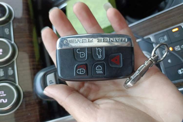 Used Land Rover Range Sport 2014 3.0 SC V6 HSE Vehicle Key