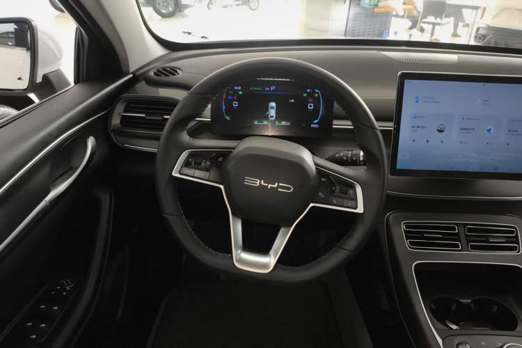 Used BYD Destroyer 05 2024 HONOR Edition DM-i 55KM Luxury Model