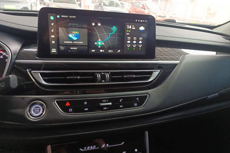 Used CHANGAN CS75 2022 Blue Whale Edition 1.5T DCT Luxury Model
