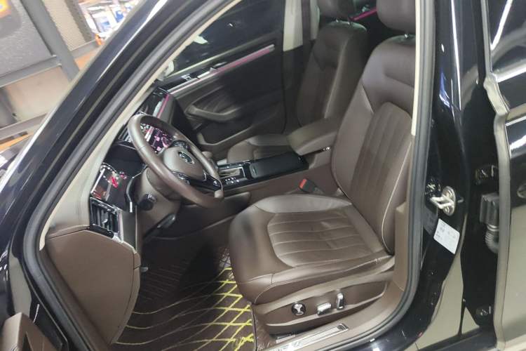 Used Volkswagen Phideon 2021 380TSI Luxury Edition
