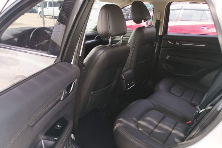 Used Mazda CX-5 2019 Cloud-Controlled Version 2.5L Automatic Two-Wheel Drive Luxury Trim China VI Standard Left Rear Seat