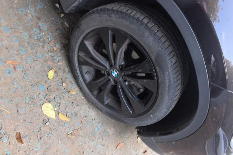 Used BMW X1 2020 sDrive20Li Fashion Model Right Front Wheel Hub