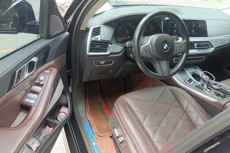 Used BMW X5 2022 xDrive 30Li Luxury M Sport Package