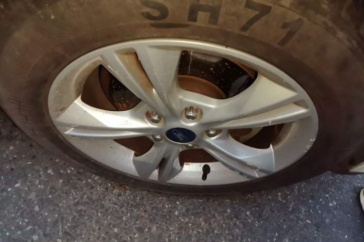 Used Ford Focus 2012 Hatchback 1.6L Manual Fashion Edition