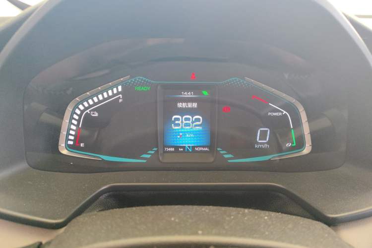 Used ORA iQ 2018 Smart Connectivity Model