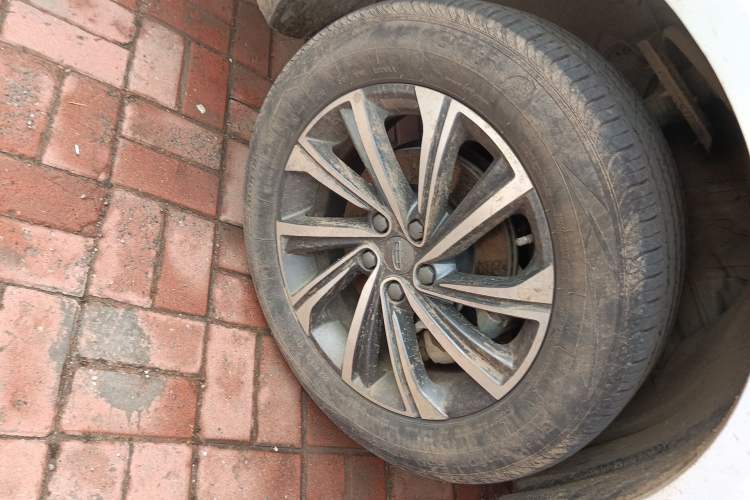 Used Geely Auto Vision X6 2020 1.4T CVT Luxury Edition
