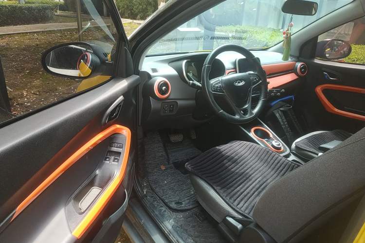 Used Chery QQ Little Ant 2021 150 000 Yuan "Ant Fan" Edition New Ant Cool Version Lithium-Ion Battery Driver Seat