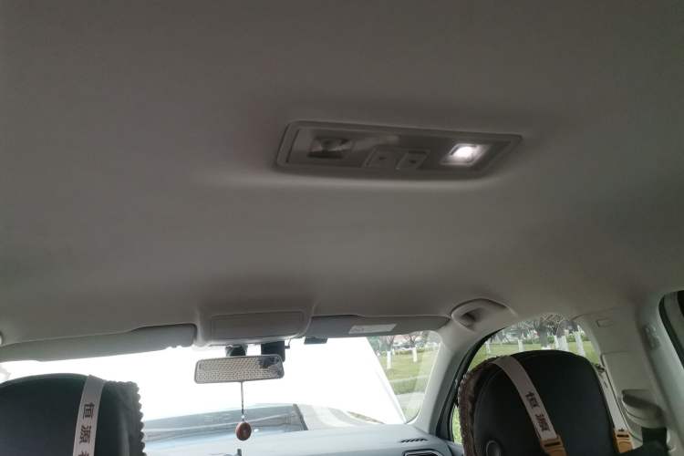 Used Volkswagen Tiguan L 2017 330TSI Automatic Two-Wheel Drive Comfort Edition Headliner