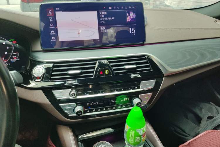 Used BMW 5 Series 2022 Second Facelift 530Li Leading Edition M Sport Package Audio And AC Panel