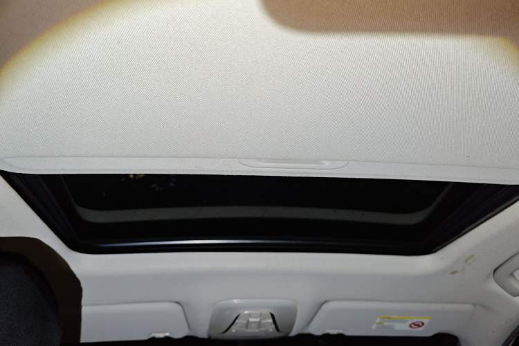 Used GAC Trumpchi GS3 2017 200T Automatic Elite Edition Headliner