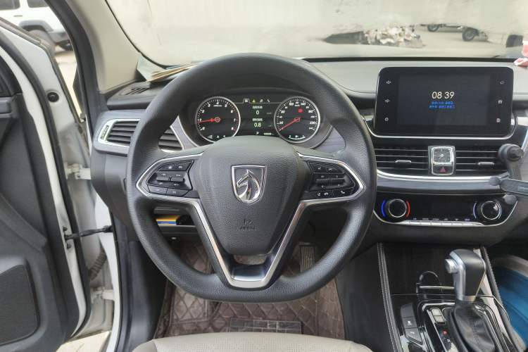 Used Baojun 730 2019 1.5T CVT Flagship Version 7 Seats China V Emission Standard