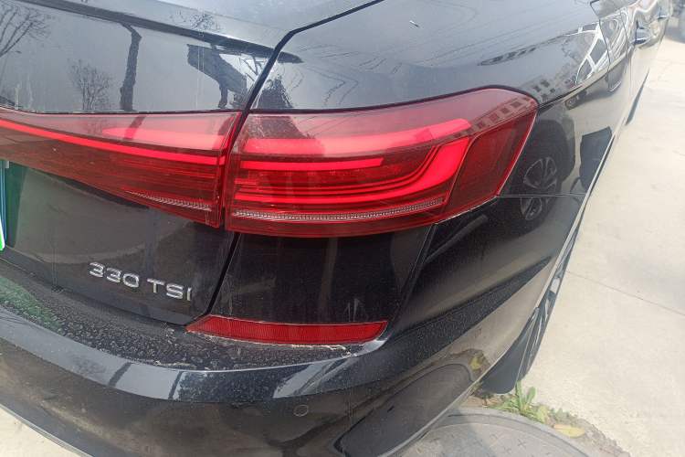 Used Volkswagen Passat 2022 330TSI Starry Luxury Edition – Exclusive Special Edition