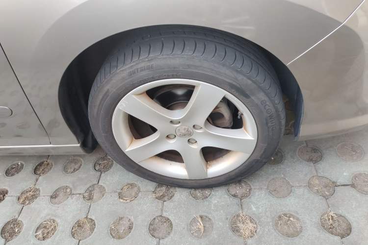 Used Peugeot 408 2011 2.0L Manual Comfort Edition