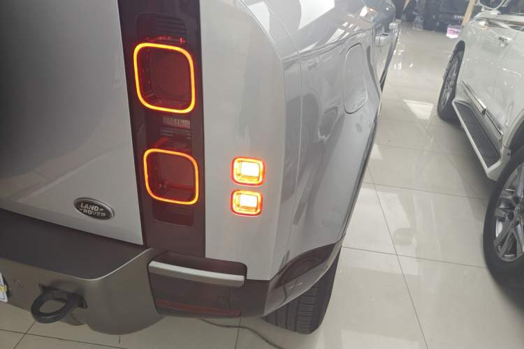 Used Land Rover Defender 2024 110 3.0T P400 X-DYNAMIC HSE