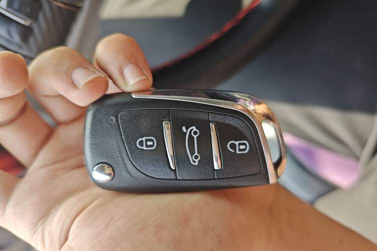 Used Suzuki Swift 2011 1.5L Automatic Sport Edition Vehicle Key