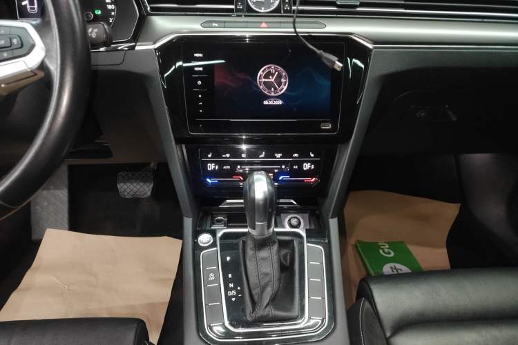 Used Volkswagen Magotan 2020 330TSI DSG Leading Model
