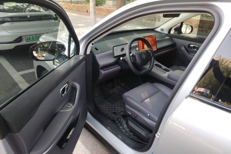 Used Leapmotor C16 2024 All-Electric 520 LiDAR Edition