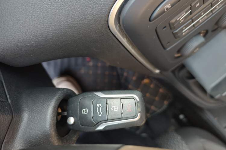 Used Peugeot 308 2014 Enjoy Edition Classic 1.6L Manual YouShang Model
