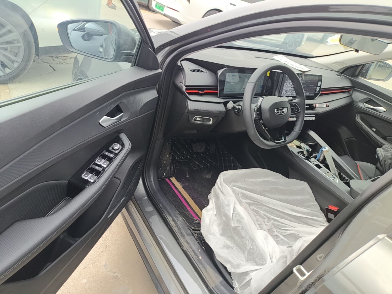 Geely Auto Binray 2024 Binrui COOL 1.5T DCT Longteng Edition — снимка 18