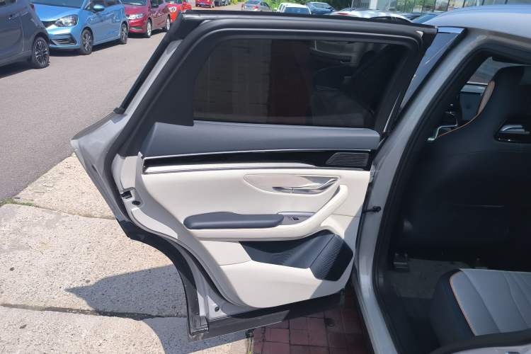 Used BYD Song PLUS New Energy 2024 HONOR Edition DM-i 110km Flagship PLUS