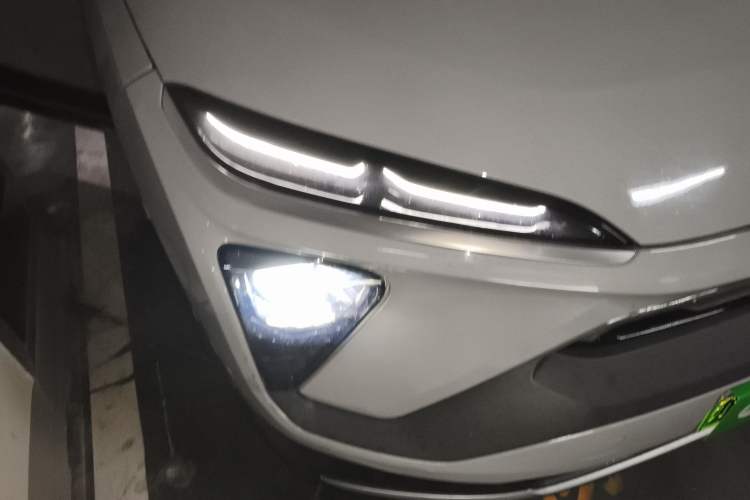 Used Nio EC6 2020 615 km Performance Edition Right Front Headlight