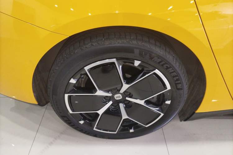 Used Xiaomi Auto SU7 2024 Rear-Drive Long-Range Intelligent Driving Version