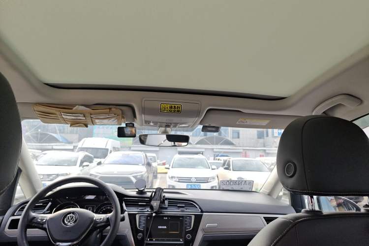 Used Volkswagen Touran 2018 Volkswagen Touran L 280TSI DSG Boundary Edition 7 Seats China VI Standard