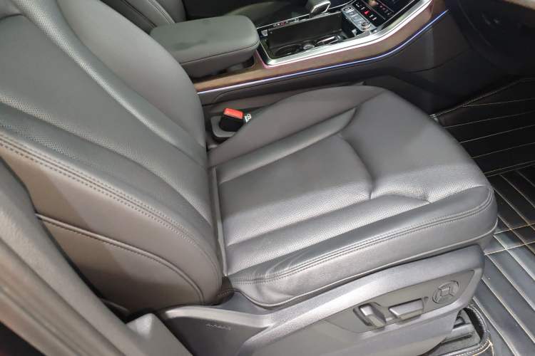 Used Audi Q7 2022 55 TFSI quattro S line Sport model